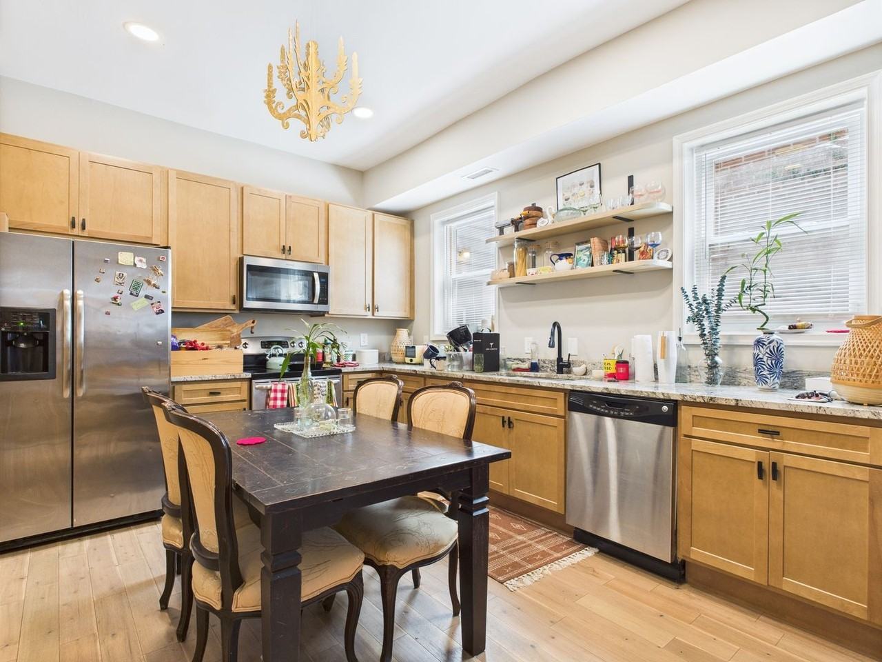 119 W Clay St #B - Photo 4 of 17