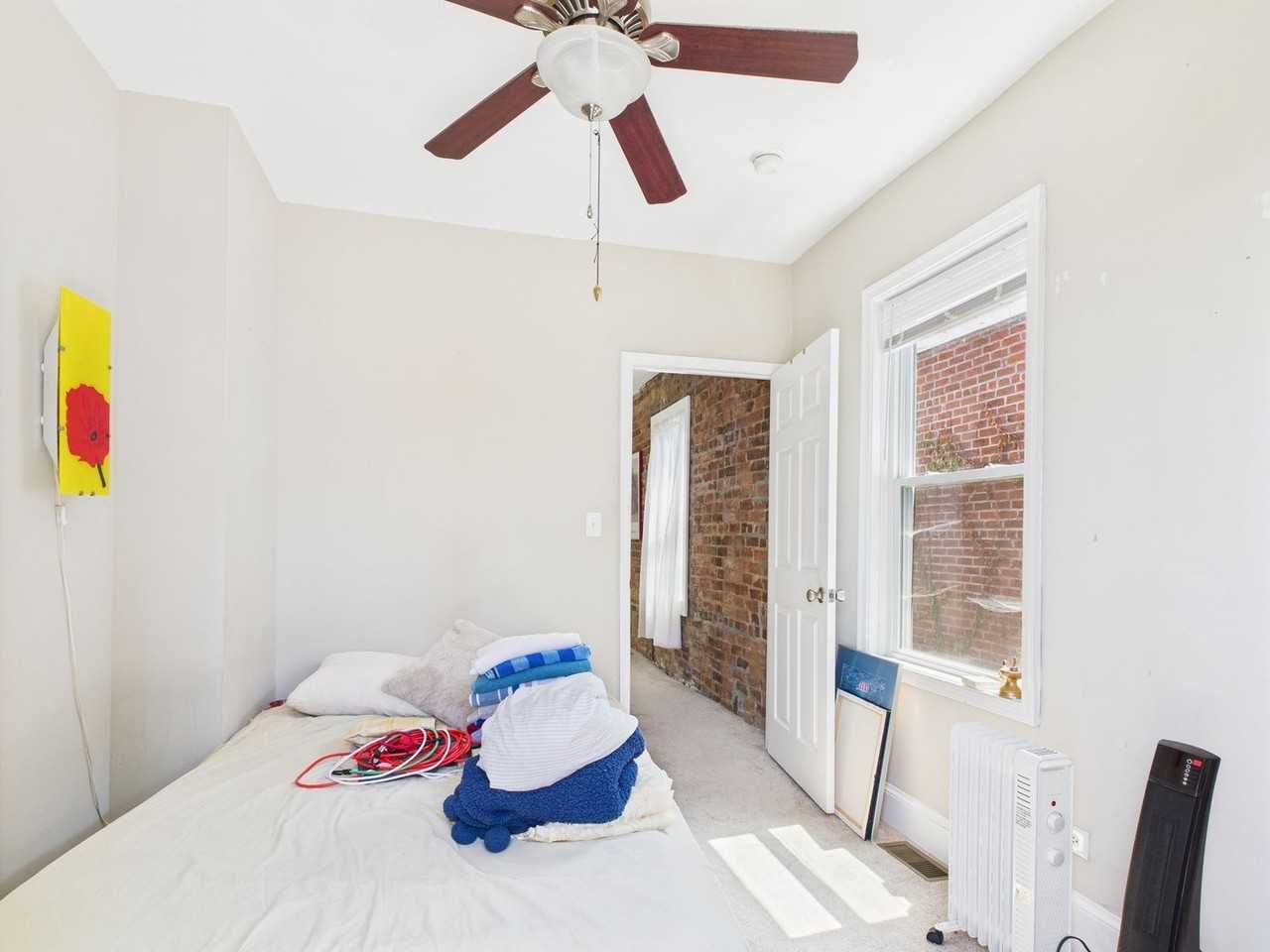 119 W Clay St #B - Photo 5 of 17