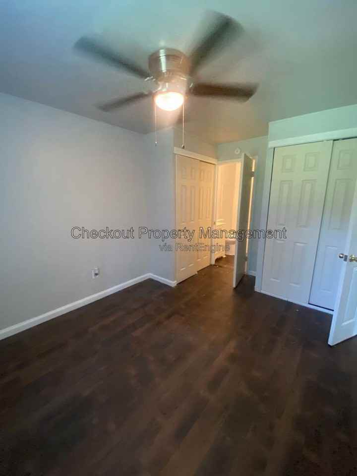 112 Bellerive Blvd - Photo 5 of 6