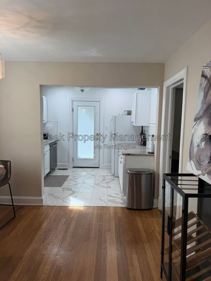 3506 Maryland Ave #B - Photo 7 of 15