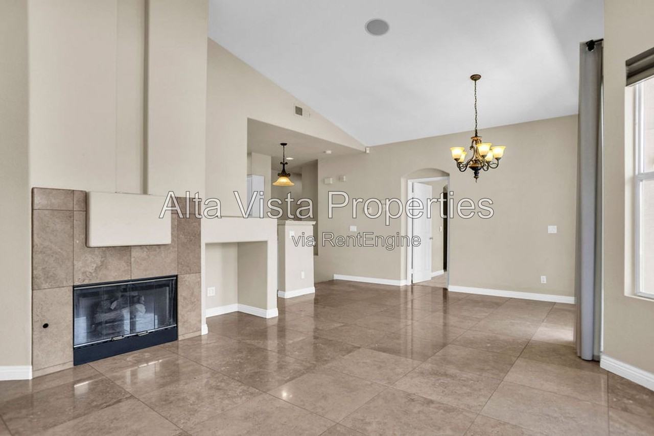 18580 Caminito Pasadero - Photo 5 of 46