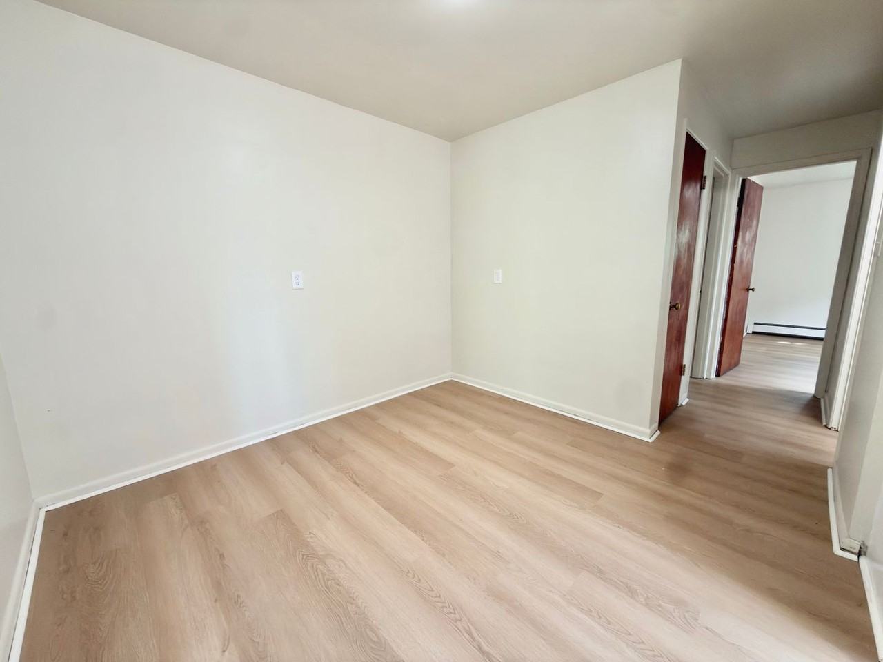 230 S Wayne Ave #2 - Photo 4 of 12