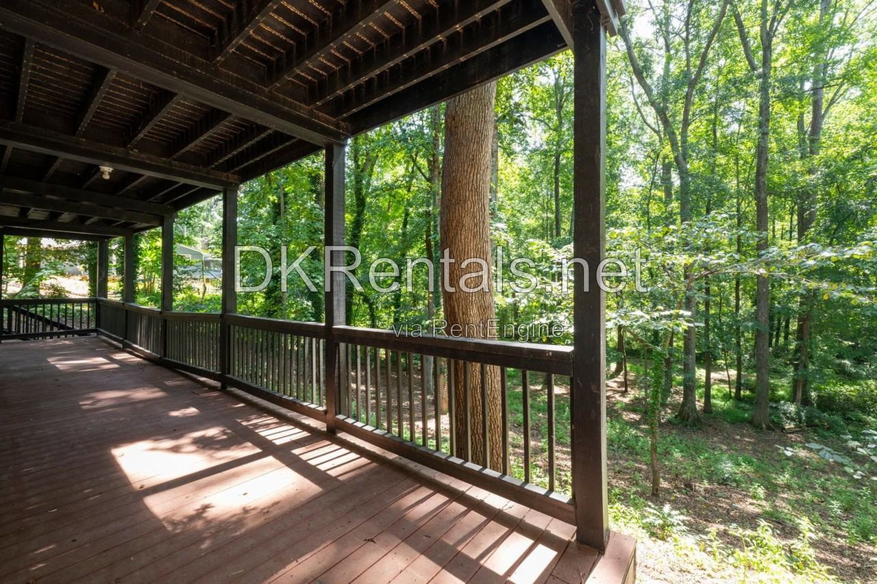 2133 Cooper Way - Photo 5 of 46