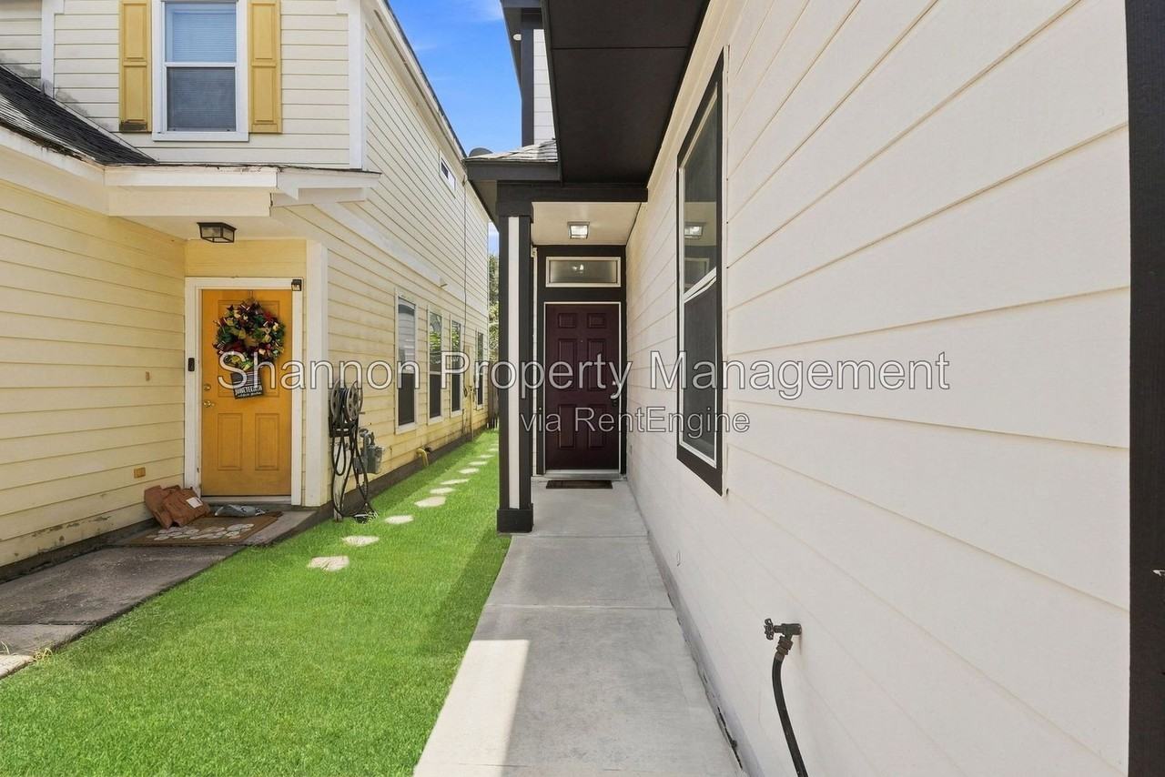 16551 Pentonshire Ln - Photo 6 of 49