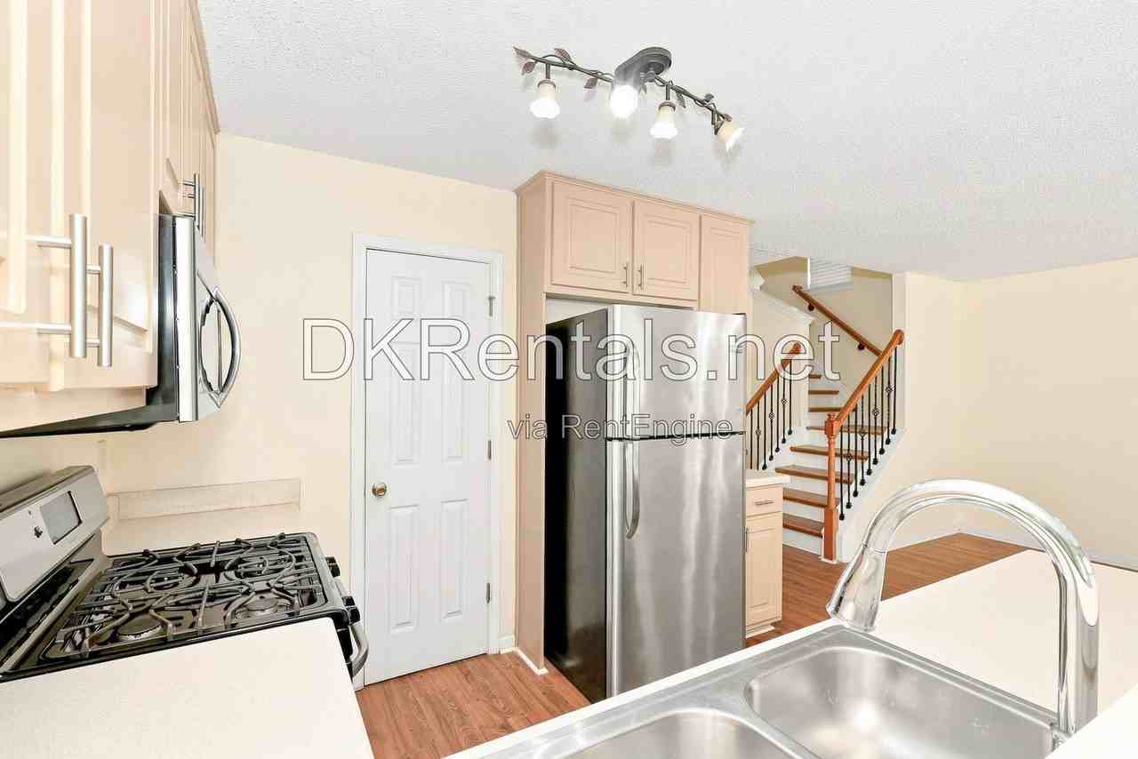 463 Thistle Cv - Photo 5 of 20