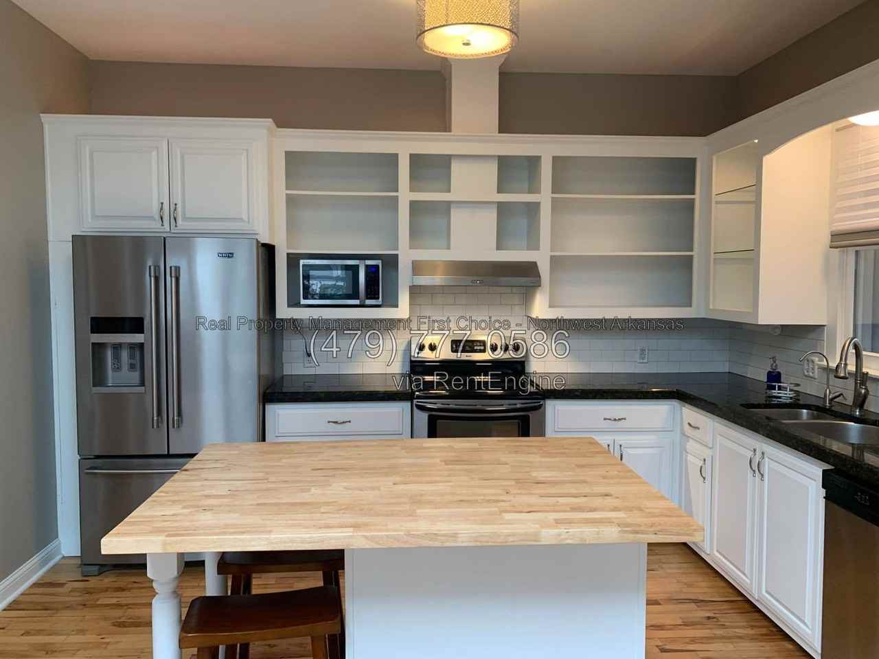 617 N 3rd St - Photo 6 of 26
