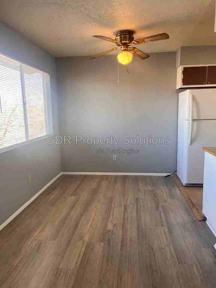 128 General Arnold St Ne #3 - Photo 7 of 19