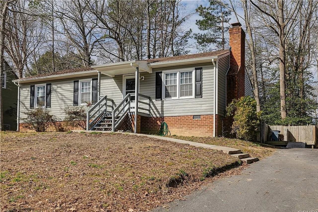 1624 Mountain Pine Ter - Photo 2 of 20
