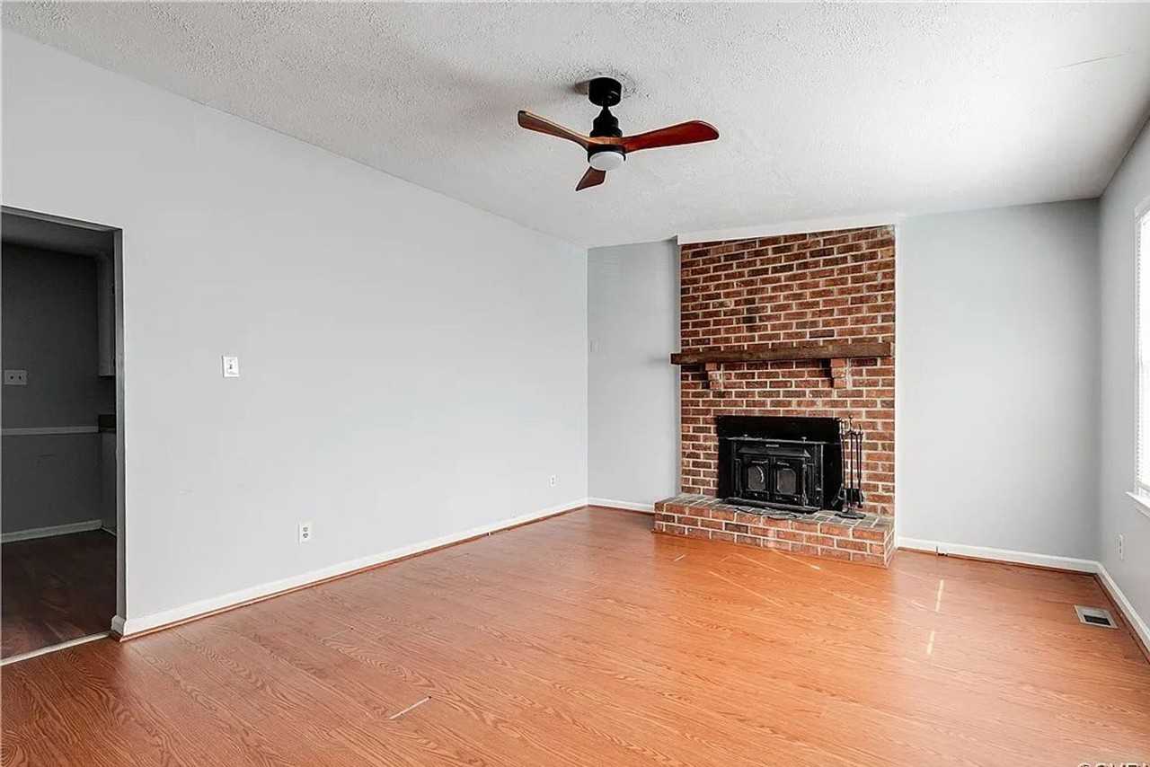 1624 Mountain Pine Ter - Photo 4 of 20