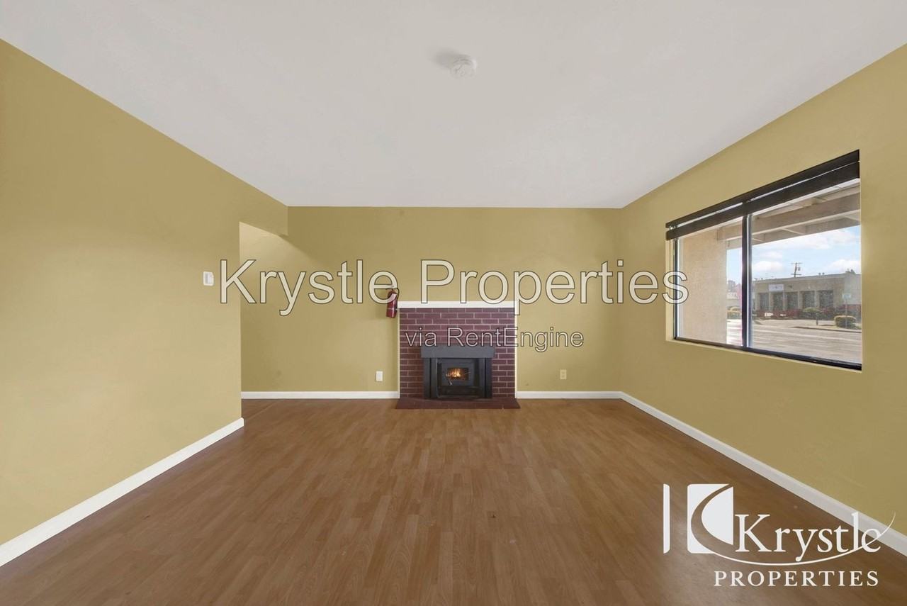 2444 Springs Rd - Photo 3 of 15