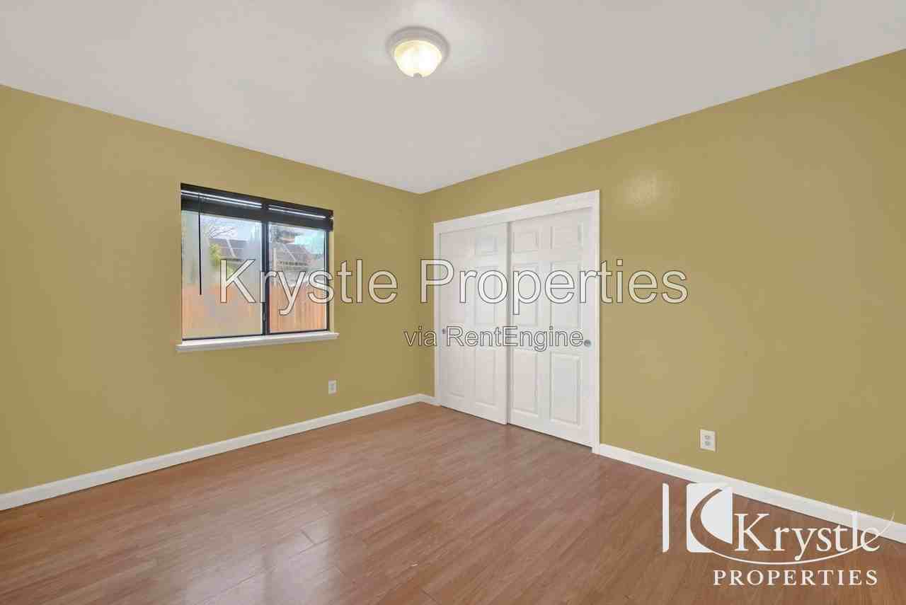 2444 Springs Rd - Photo 5 of 15