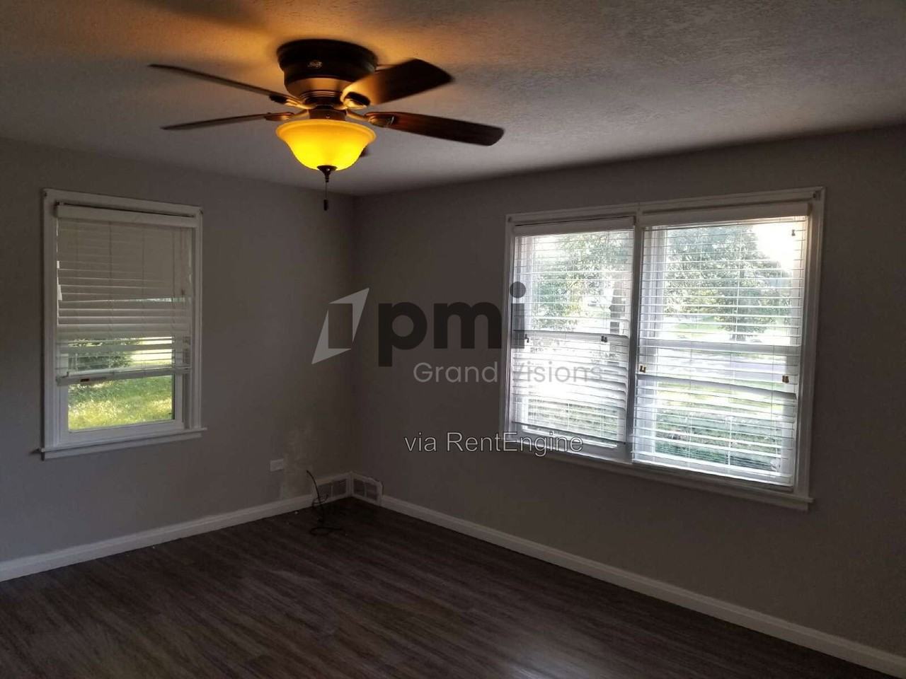 419 S Glencoe Ave - Photo 7 of 8