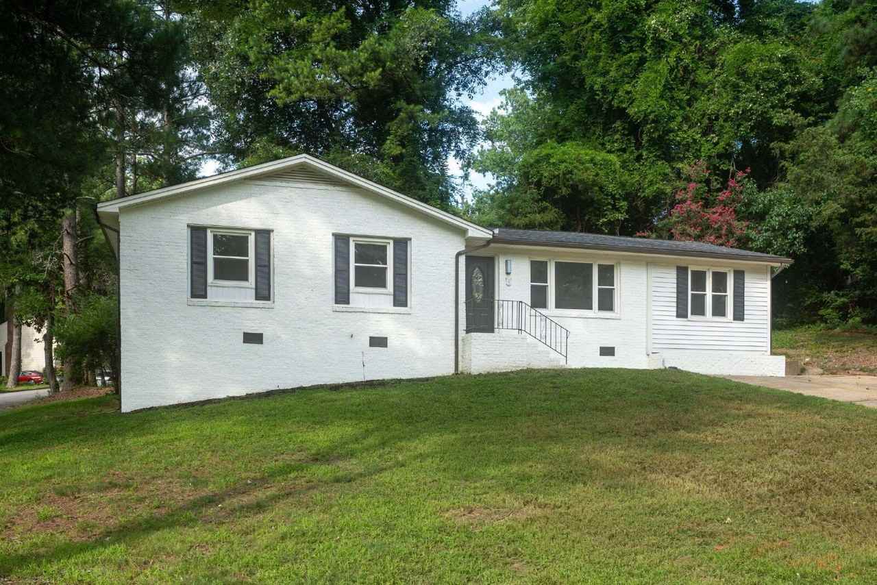 1 Westbury Pl - Photo 2 of 28