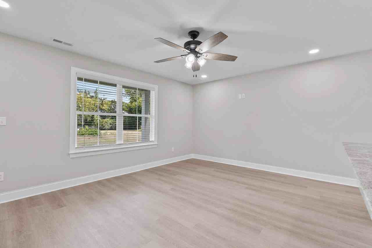 36 Alden Ln - Photo 5 of 22