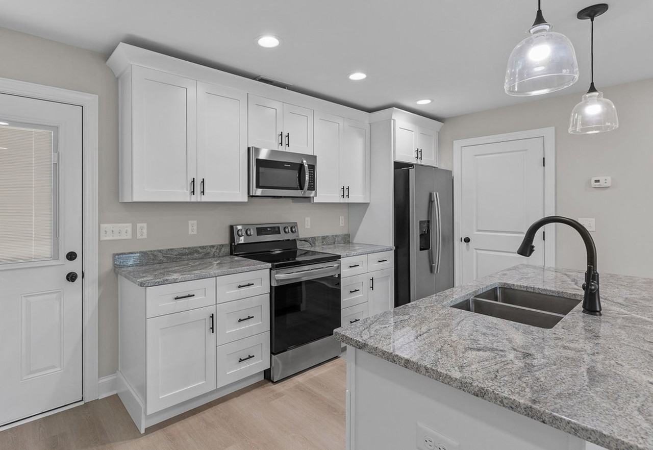 36 Alden Ln - Photo 6 of 22