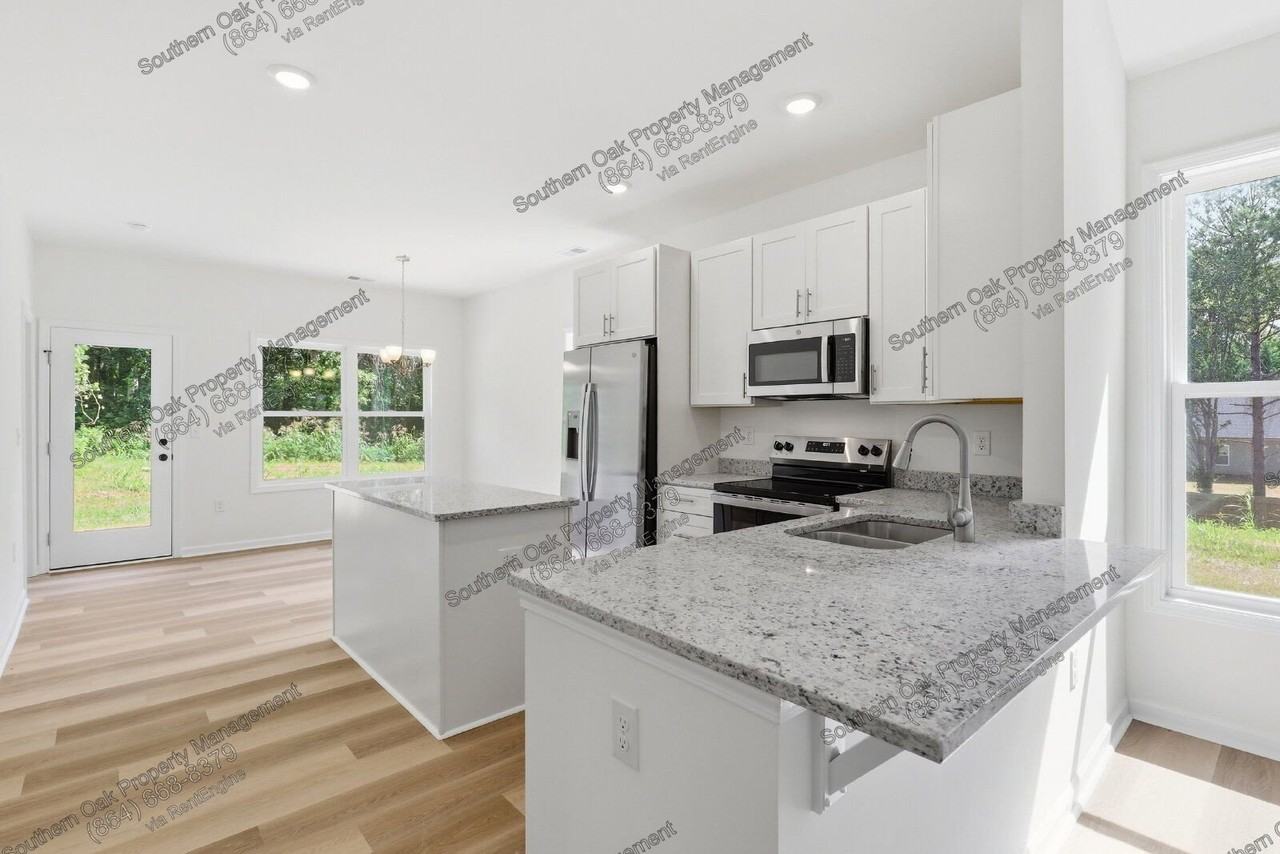 209 Poplar Ln - Photo 6 of 24