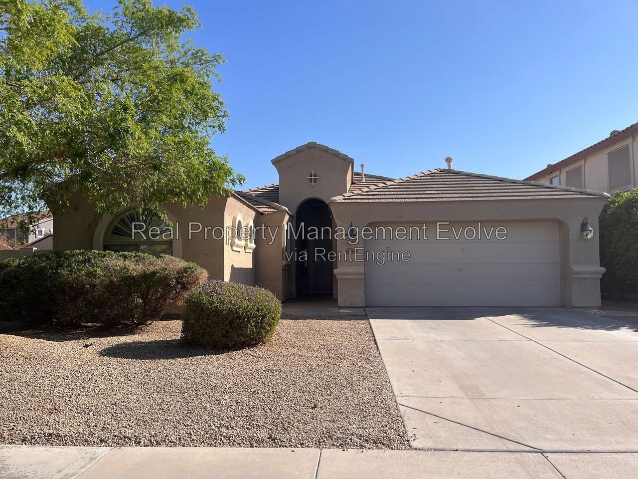 16115 W Durango St - Photo 2 of 38