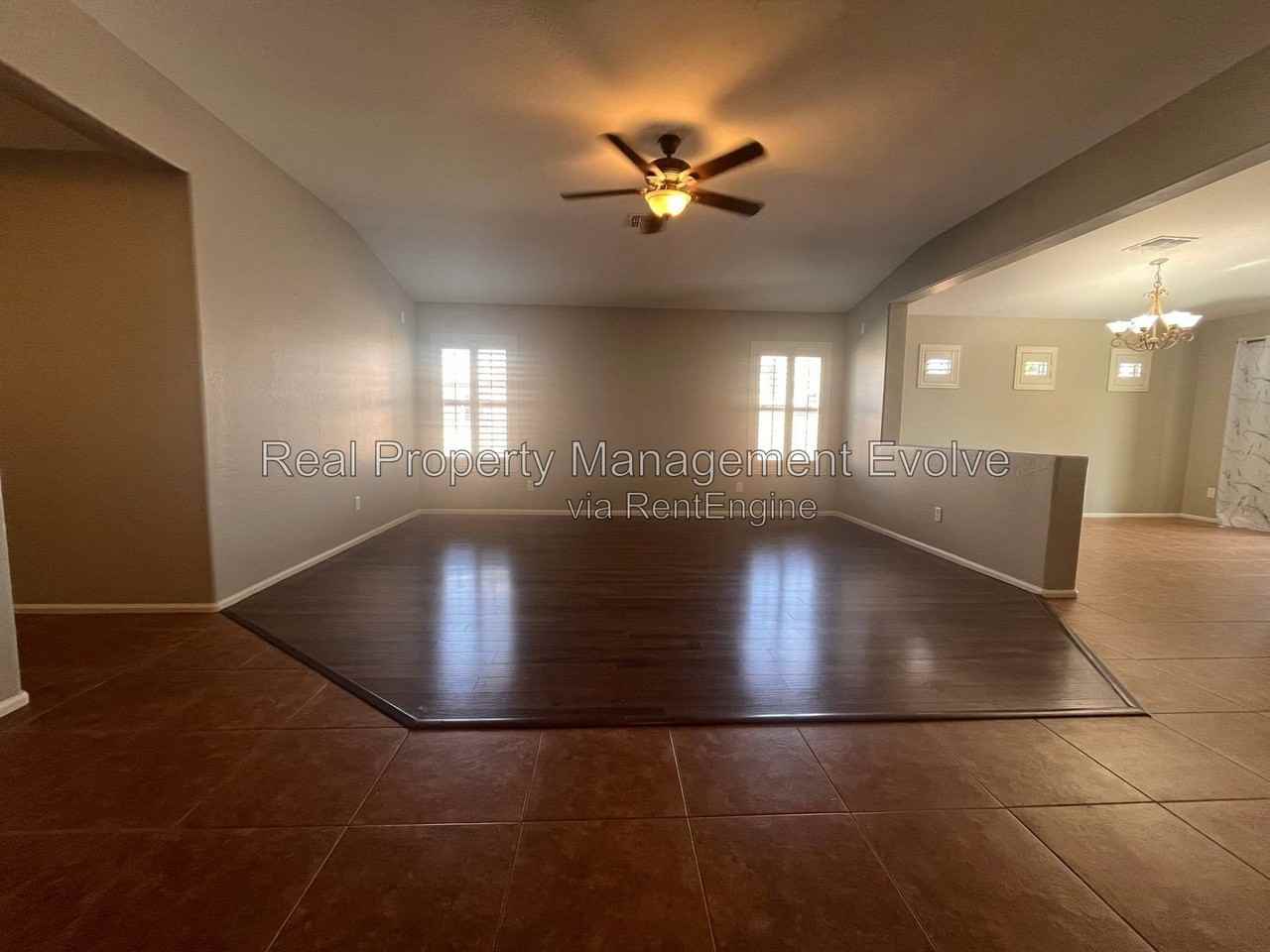 16115 W Durango St - Photo 5 of 38