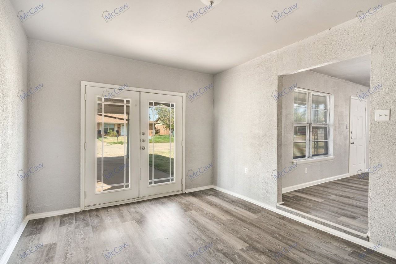 811 Vogel St - Photo 7 of 20
