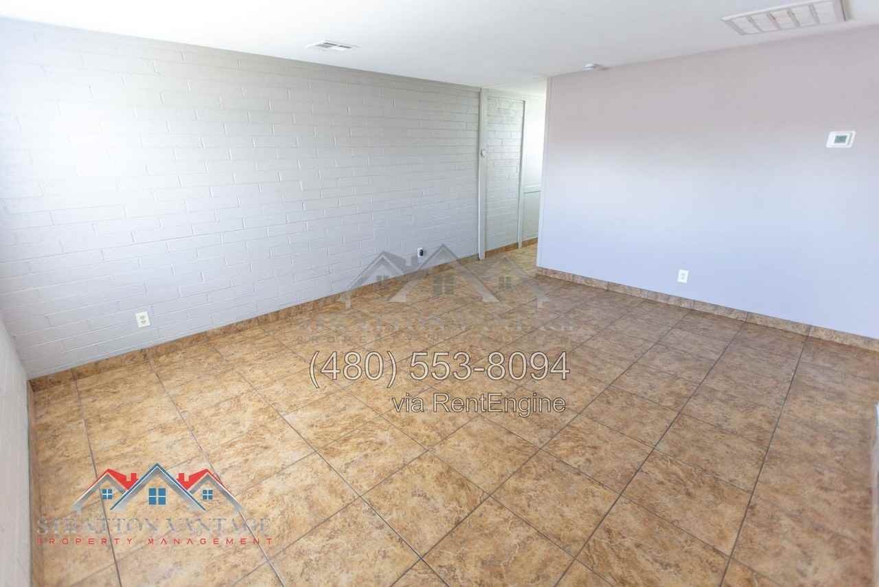 2028 N 26th Pl #1 - Photo 4 of 19