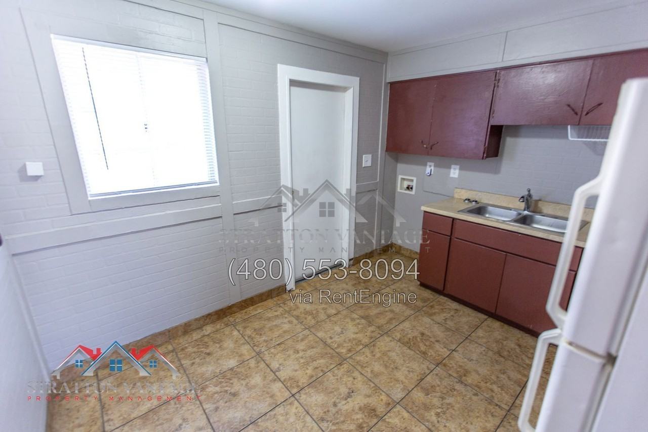 2028 N 26th Pl #1 - Photo 7 of 19