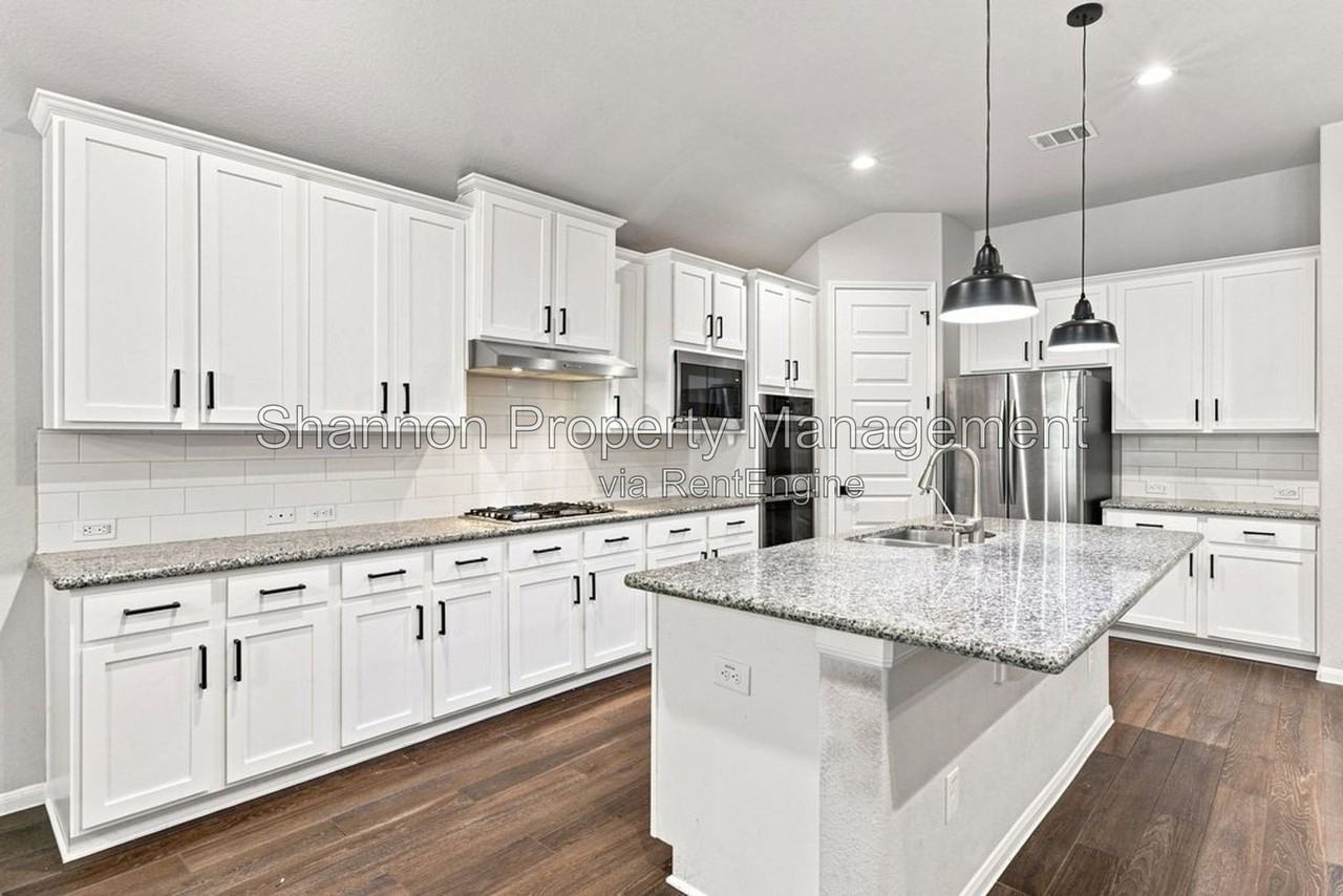 7602 Mesquite Hill Ln - Photo 6 of 24