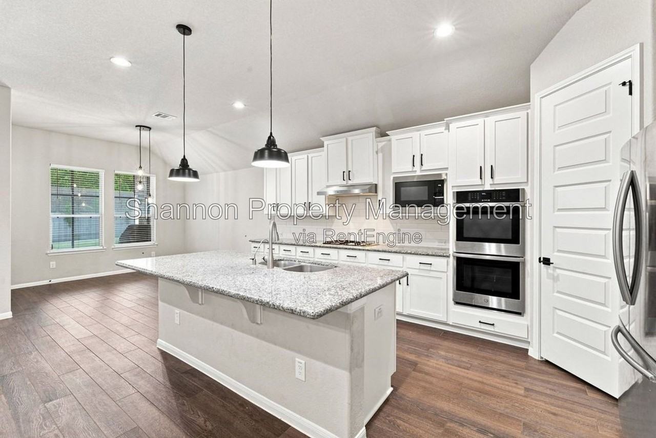 7602 Mesquite Hill Ln - Photo 7 of 24