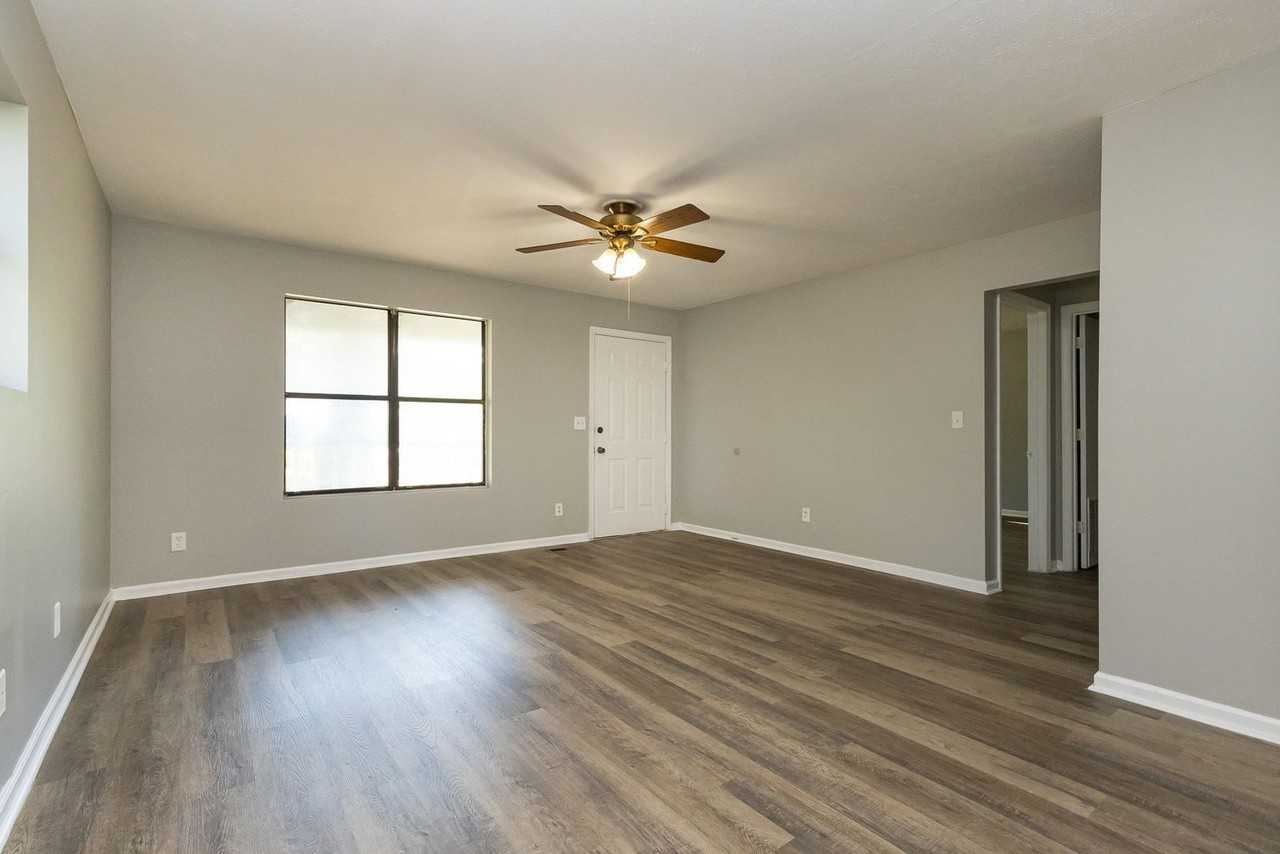 13797 Tanoka Ct - Photo 2 of 23
