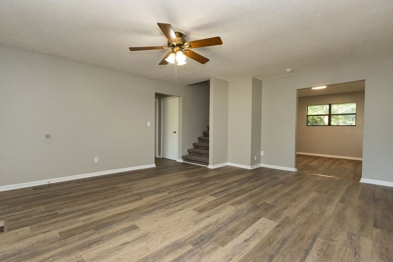 13797 Tanoka Ct - Photo 5 of 23
