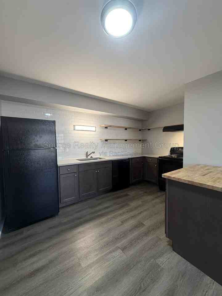 18646 Van Horn Rd #4 - Photo 4 of 9
