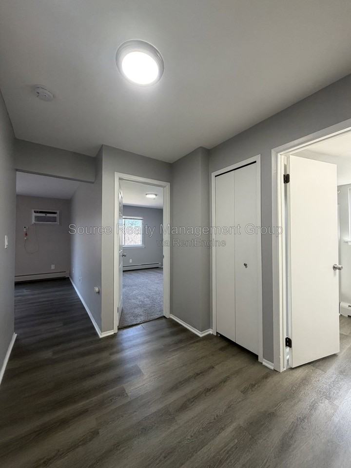 18646 Van Horn Rd #4 - Photo 5 of 9