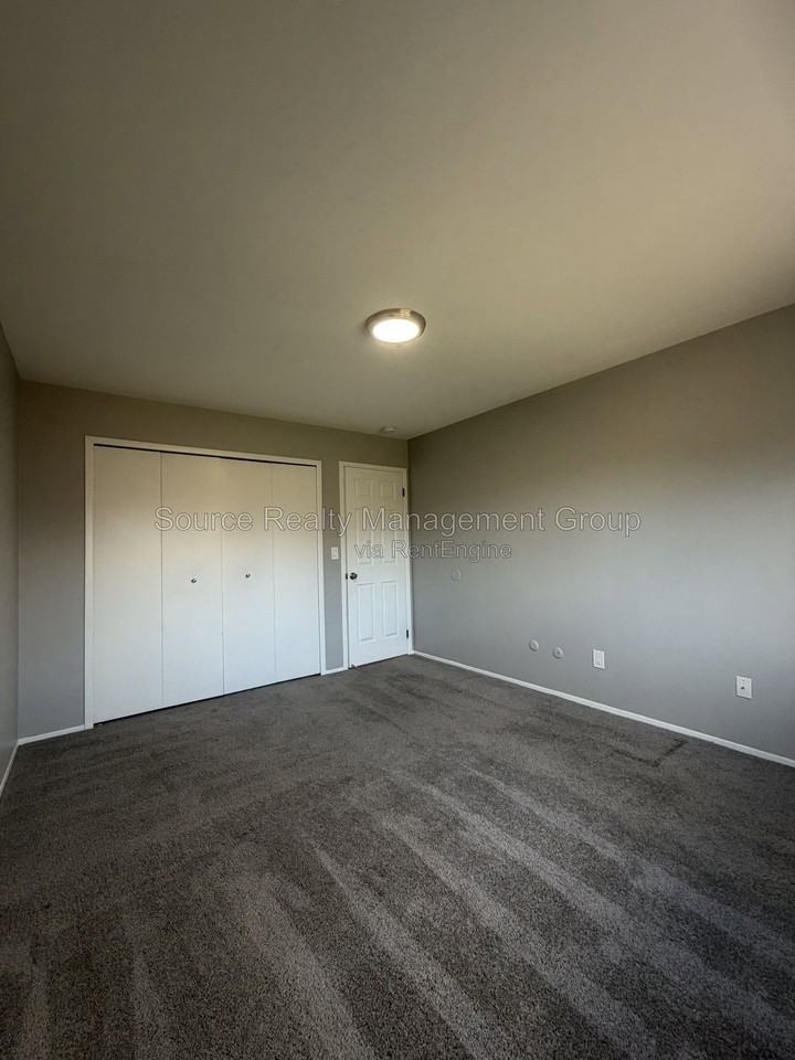 18646 Van Horn Rd #4 - Photo 7 of 9