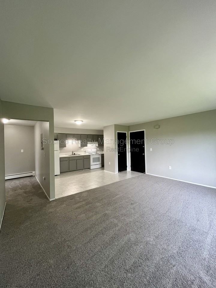 18646 Van Horn Rd #8 - Photo 3 of 9