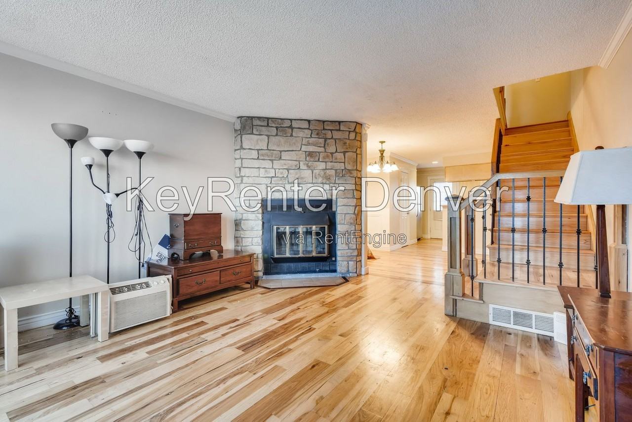 9555 W Coal Mine Ave #A - Photo 3 of 12