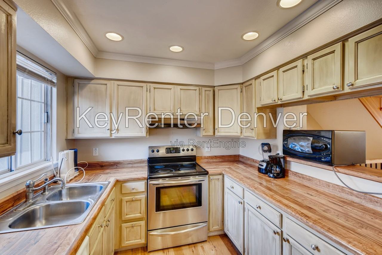 9555 W Coal Mine Ave #A - Photo 7 of 12