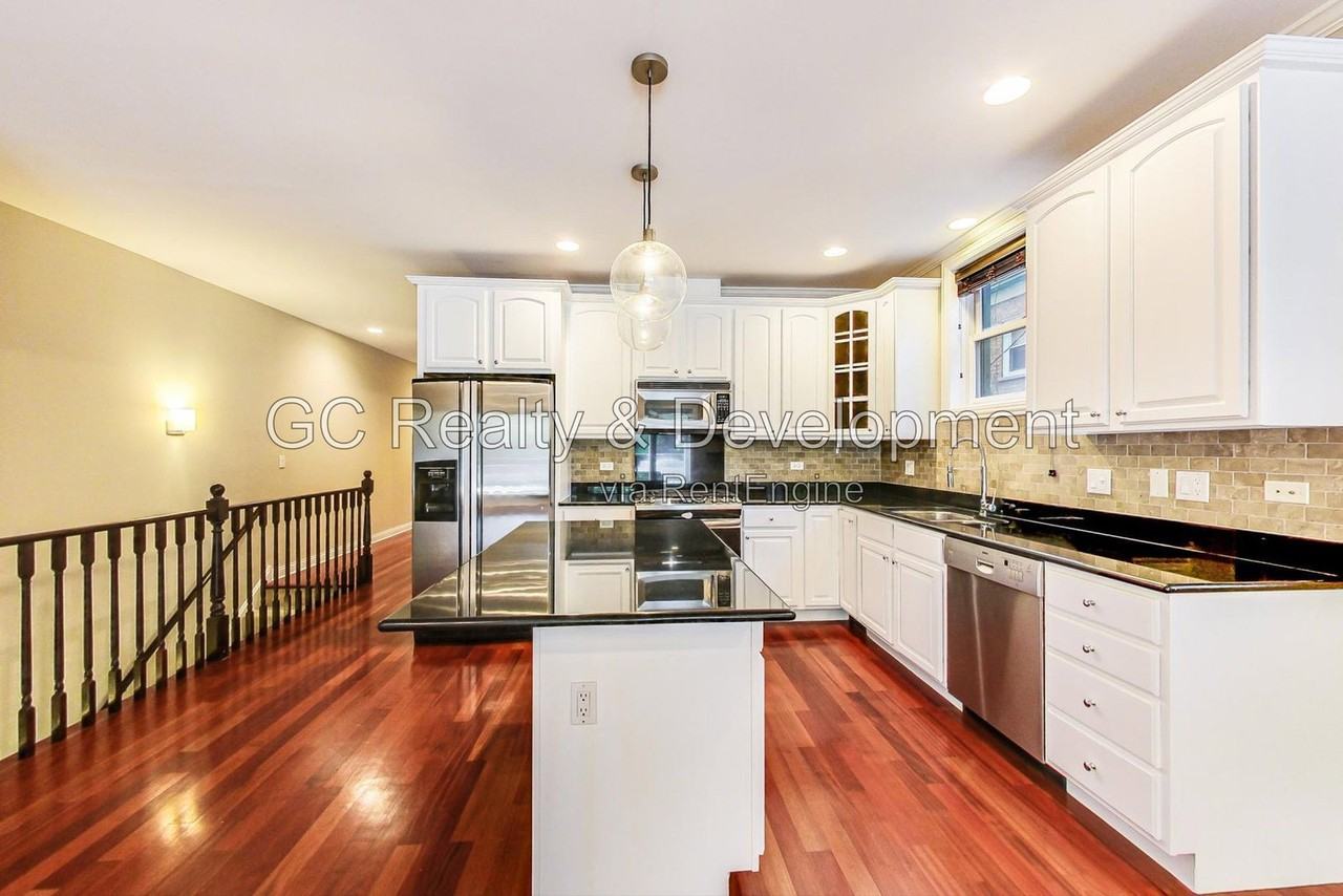 4610 N Ashland Ave #1N - Photo 4 of 44