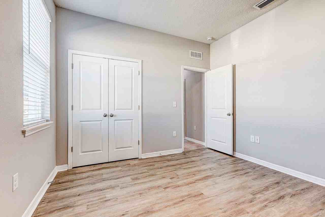 32848 Sand Creek Dr - Photo 6 of 44