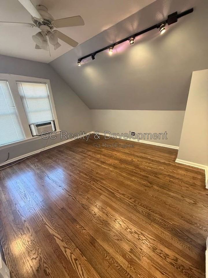5709 W Dakin St #2 - Photo 2 of 9
