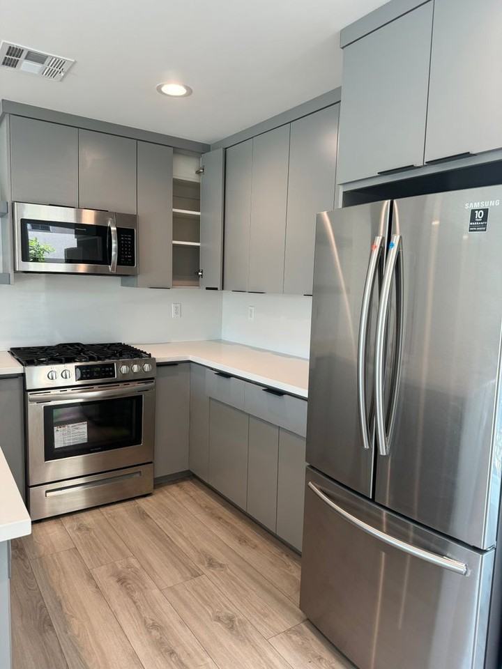 1127 N Virgil Ave - Photo 5 of 16