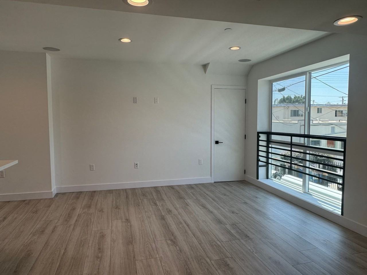 1127 N Virgil Ave - Photo 7 of 16