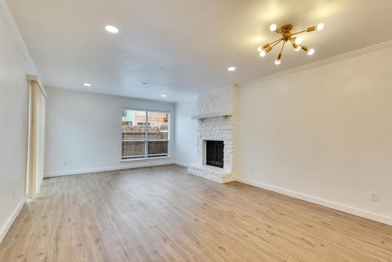 6910 Lovely Ln - Photo 4 of 48