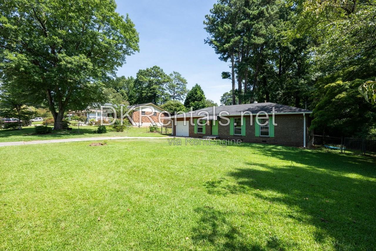 754 Sheffield Rd - Photo 2 of 20