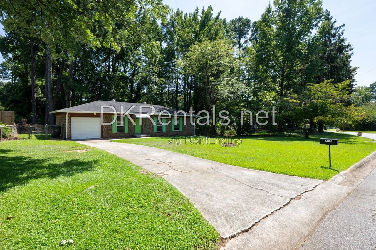 754 Sheffield Rd - Photo 3 of 20