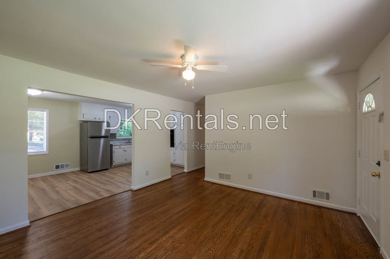 754 Sheffield Rd - Photo 5 of 20