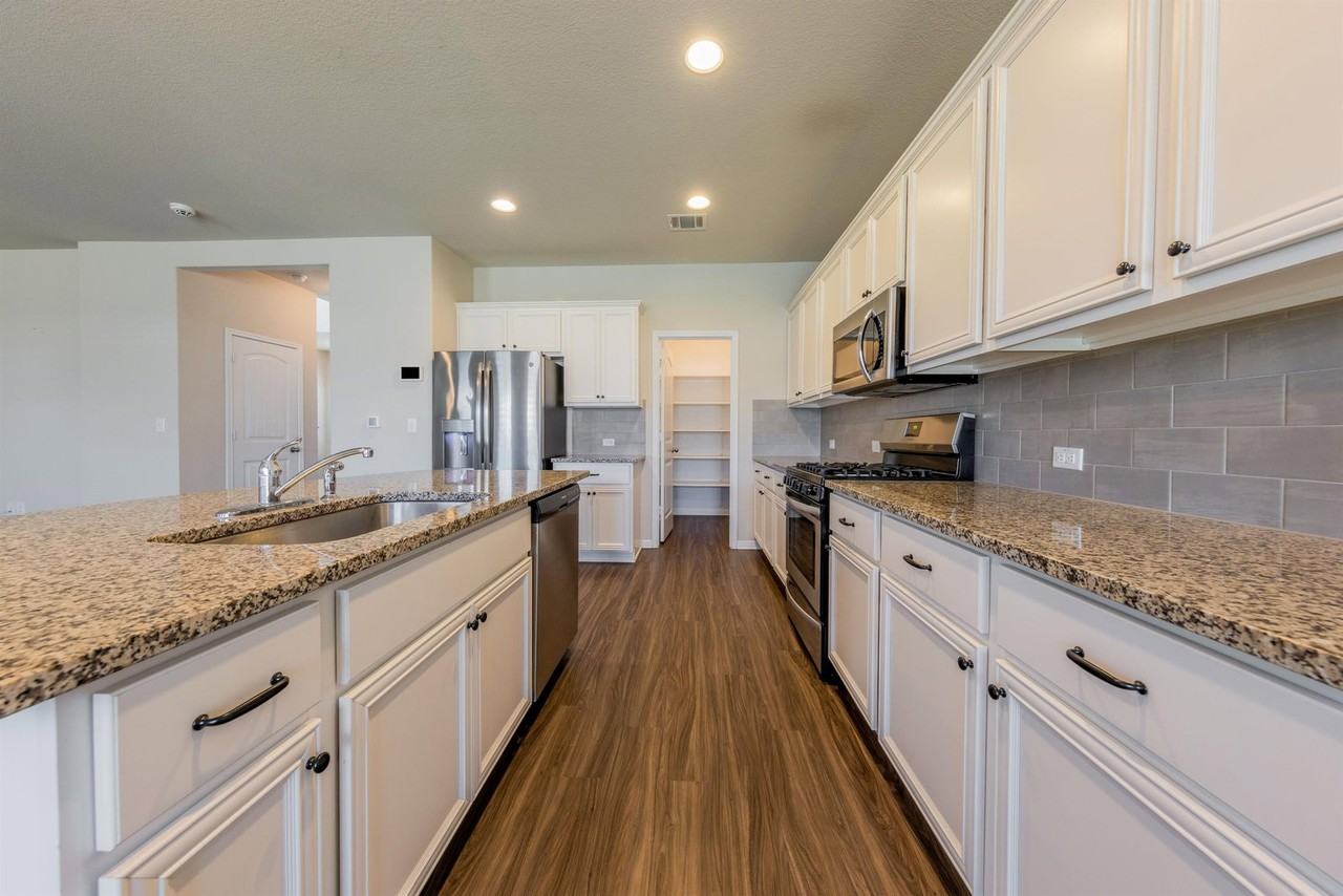 1248 Fairhaven Gtwy - Photo 6 of 50