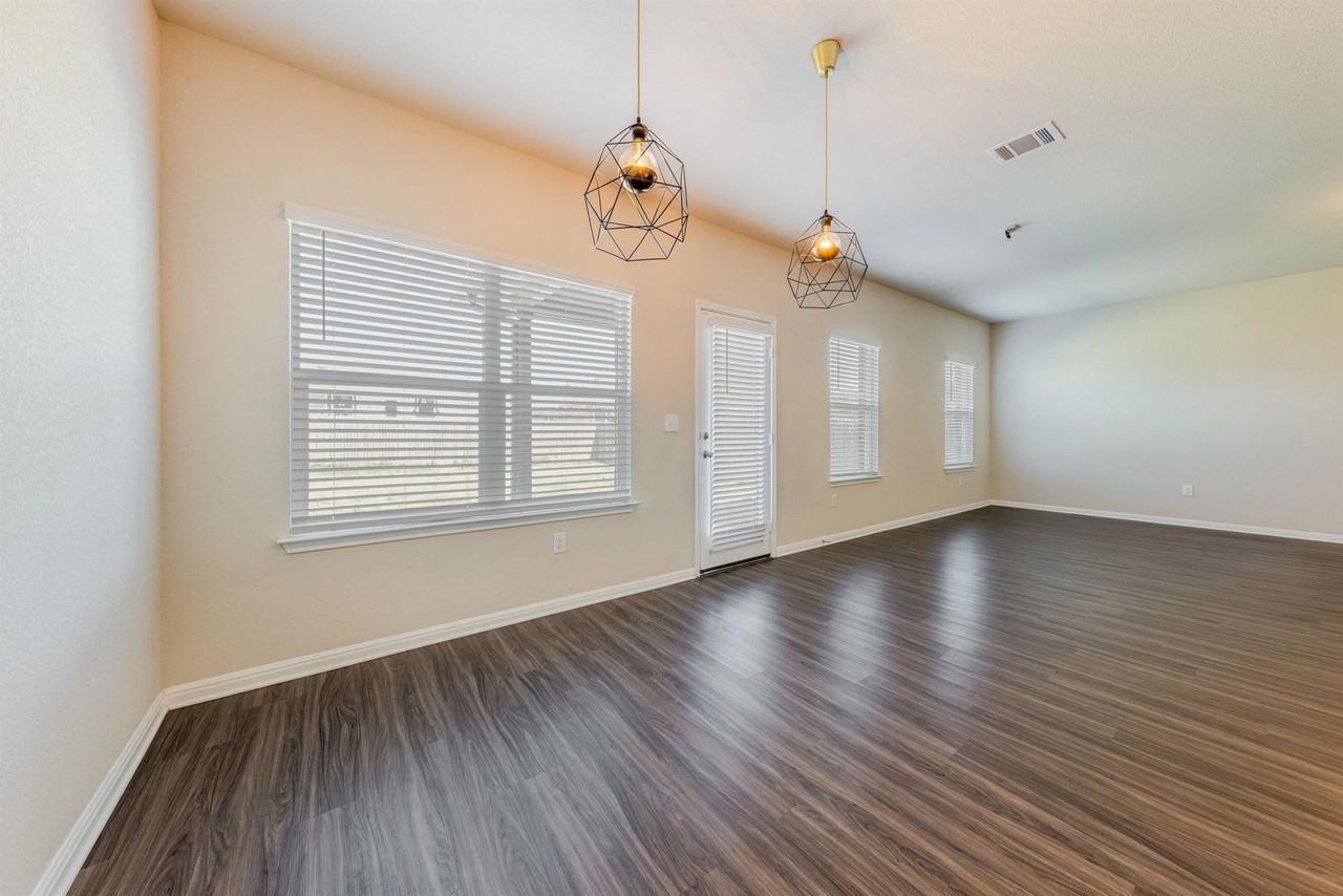 1248 Fairhaven Gtwy - Photo 7 of 50