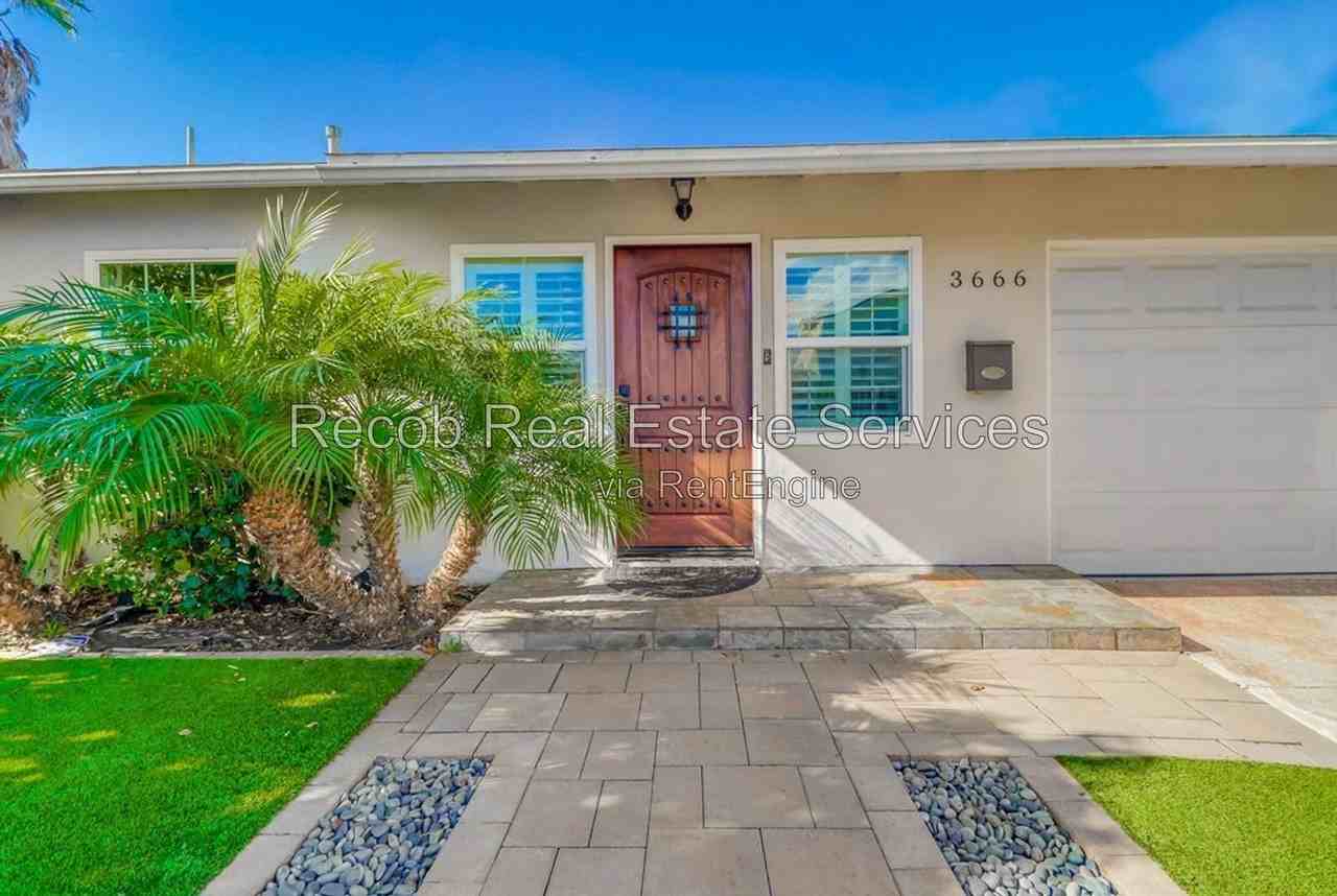 3666 Indian Way - Photo 4 of 19