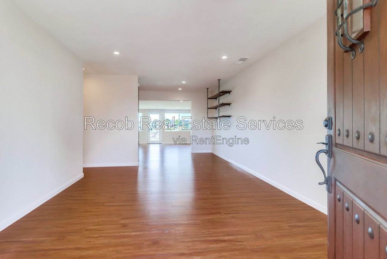 3666 Indian Way - Photo 5 of 19