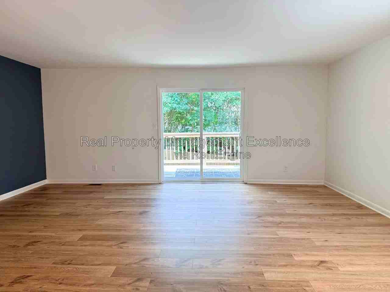 108 Hassell Ct - Photo 4 of 50