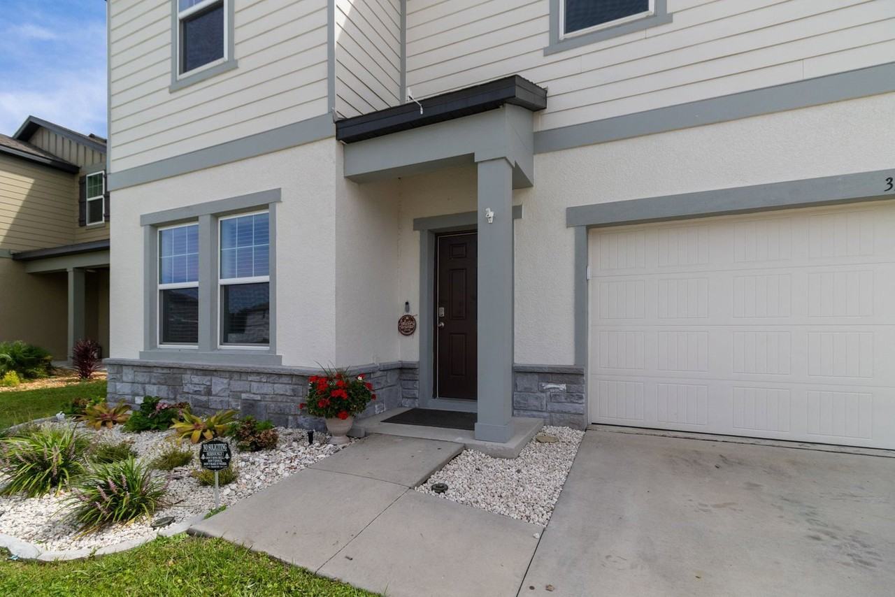 35524 Eastbrook Ave - Photo 4 of 39